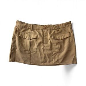 Tan Mini Skirt with Pockets. Women’s size Large